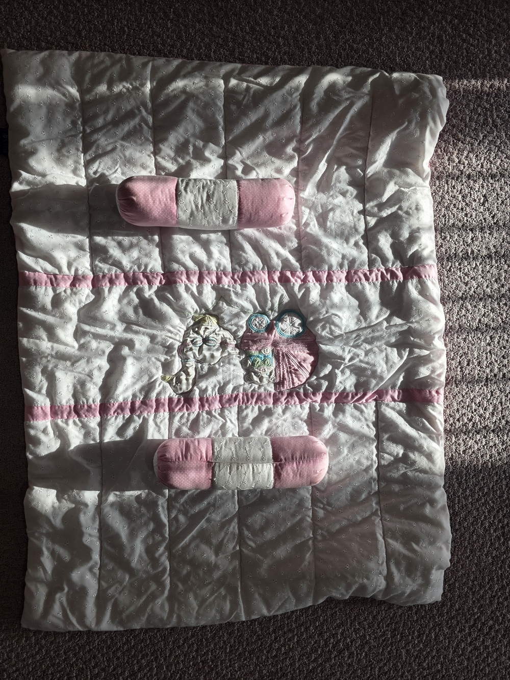 Pink and White Baby Quilt with Ruffled Bouquet Applique